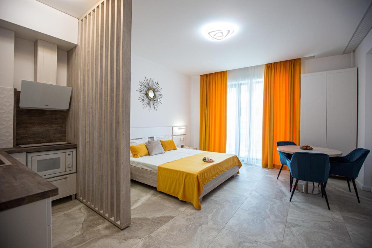 Sea On Aparthotel Mamaia Bagian luar foto