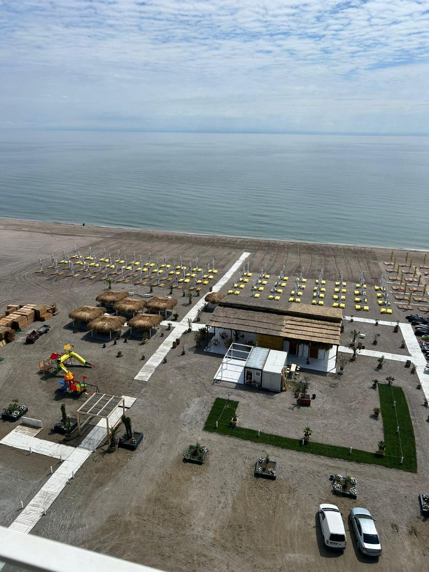 Sea On Aparthotel Mamaia Bagian luar foto